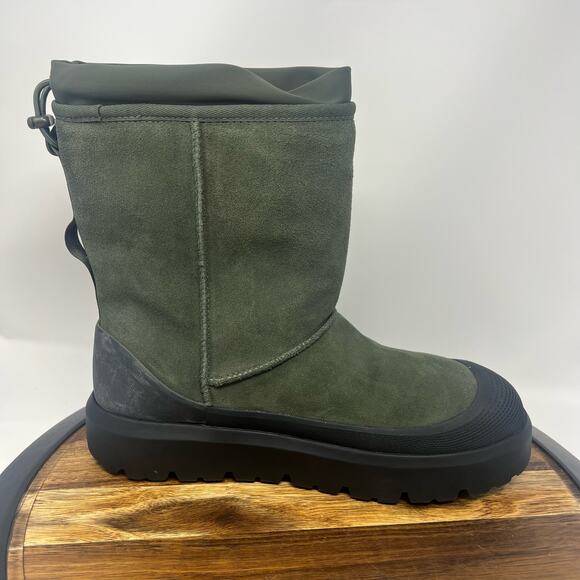 NEW UGG Boots Men’s 11 Classic Short Weather Hybrid Suede Forest Green/Black - Picture 6 of 7